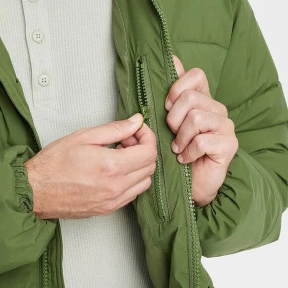 NEW WITH TAGS All In Motion HEAVYWEIGHT Puffer Jacket - Picture 4 of 4